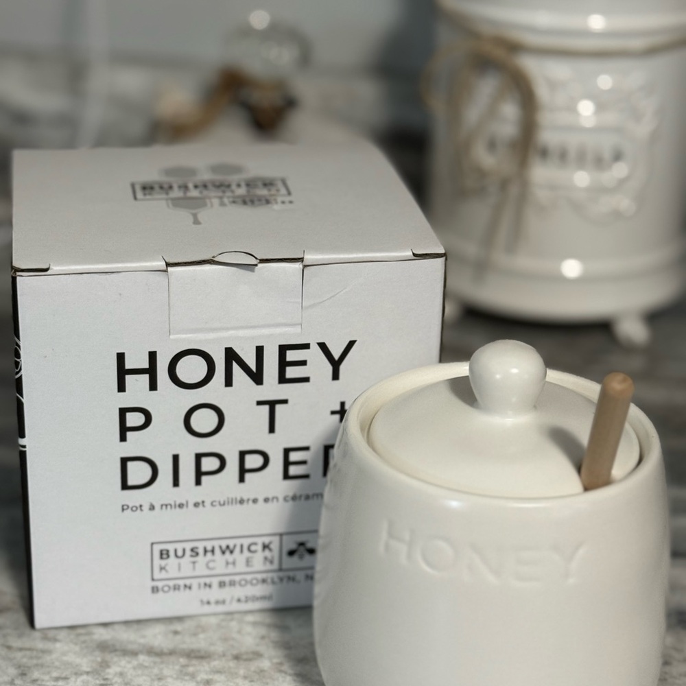 White Honey Pot with Dipper